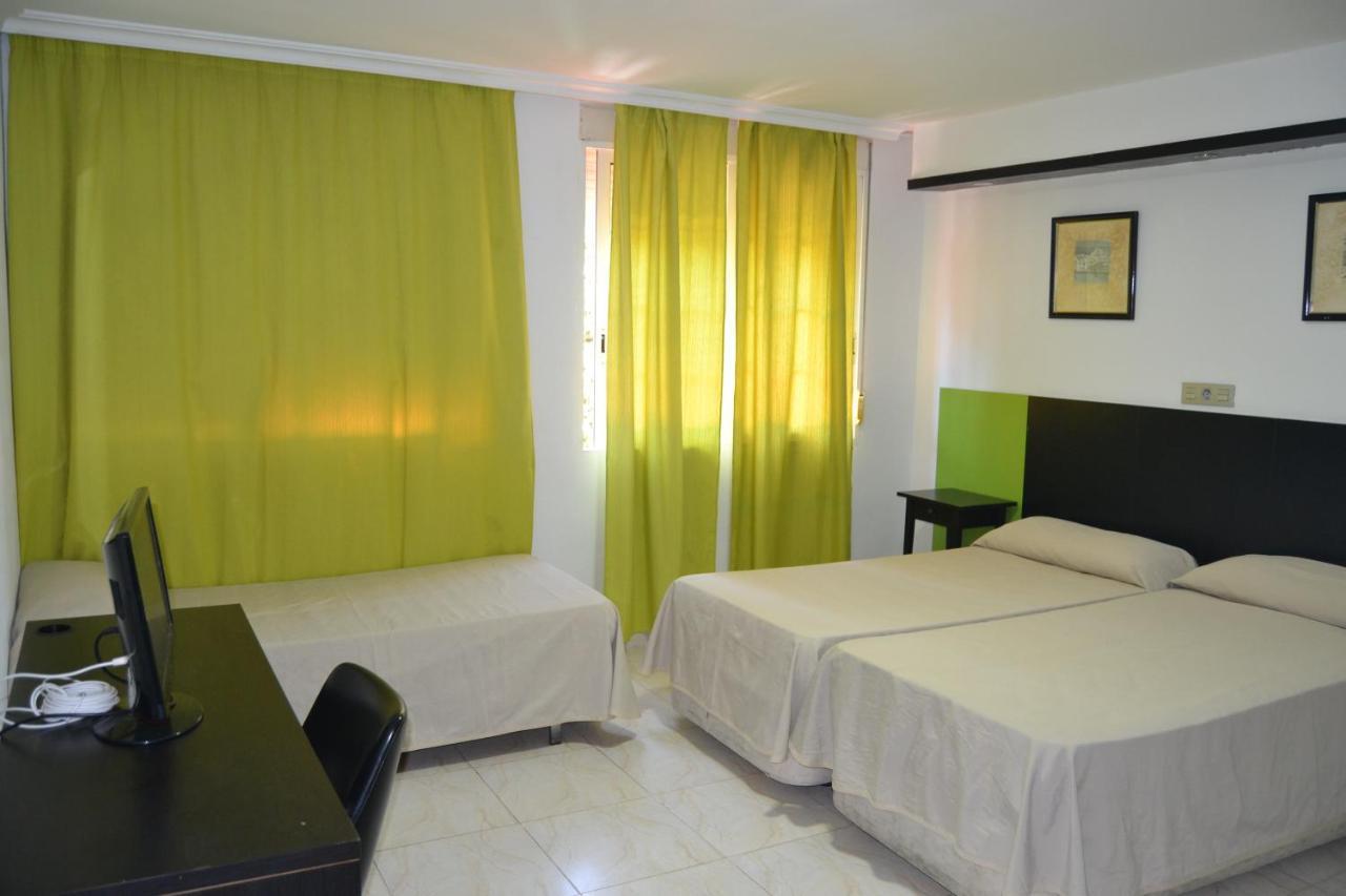 Hotel Miramar La Linea de la Concepcion Exterior photo
