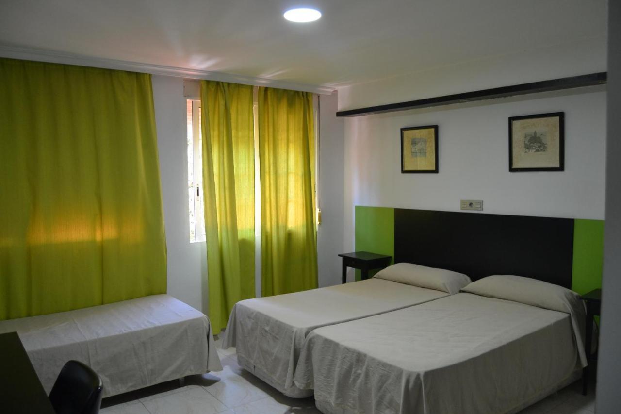Hotel Miramar La Linea de la Concepcion Exterior photo